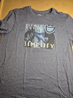 Life Is Good Men's Navy Blue 'Simplify' Short Sleeve Graphic Tee